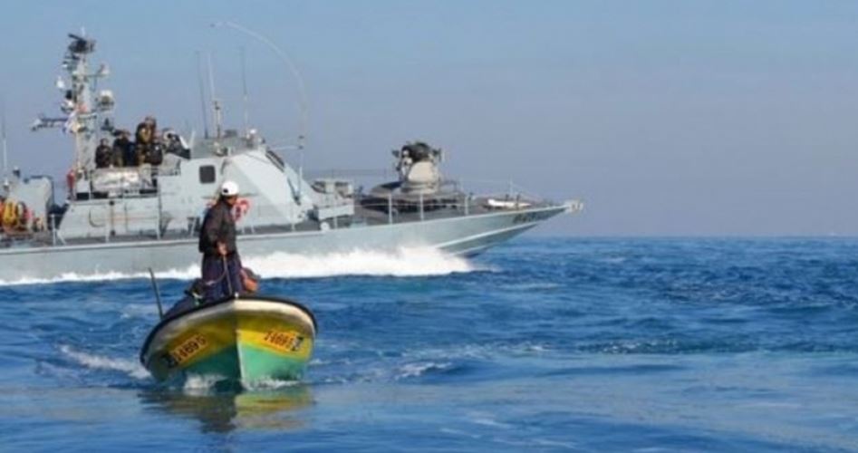 غزة: البحرية الصهيونية تعتقل 3 صيادِين قبالة شواطئ القطاع